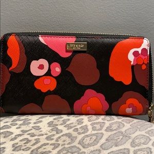 Kate spade large wallet floral